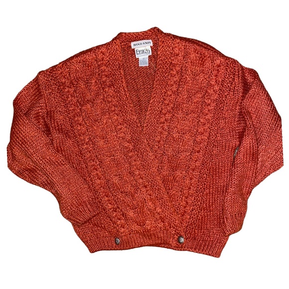 ariventures's tweet photo. So good I had to share! Check out all the items I'm loving on @Poshmarkapp from @PolyAmorousVtg #poshmark #fashion #style #shopmycloset #vintage: https://t.co/J6bzdznNay https://t.co/6CI2cq6e9F