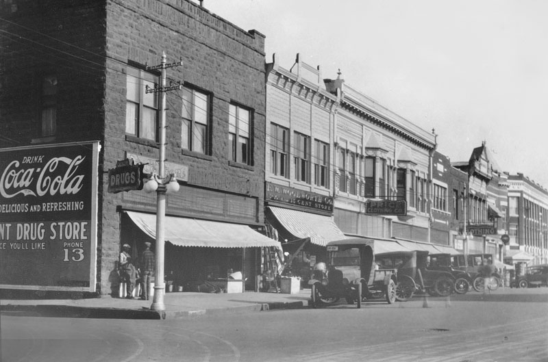 The City is preparing a historic preservation plan to guide its activities for the next 5-10 years. We need info/feedback from the community, which is invited to take this brief survey on Speak Up Fayetteville, the City's online public-engagement portal: speakup.fayetteville-ar.gov/hhpp-survey