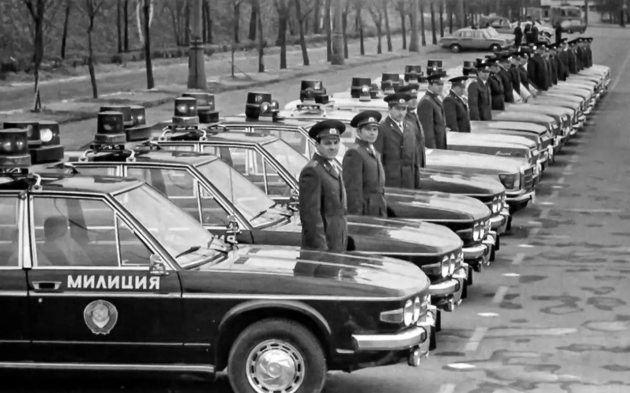 Татра 613 ГАИ