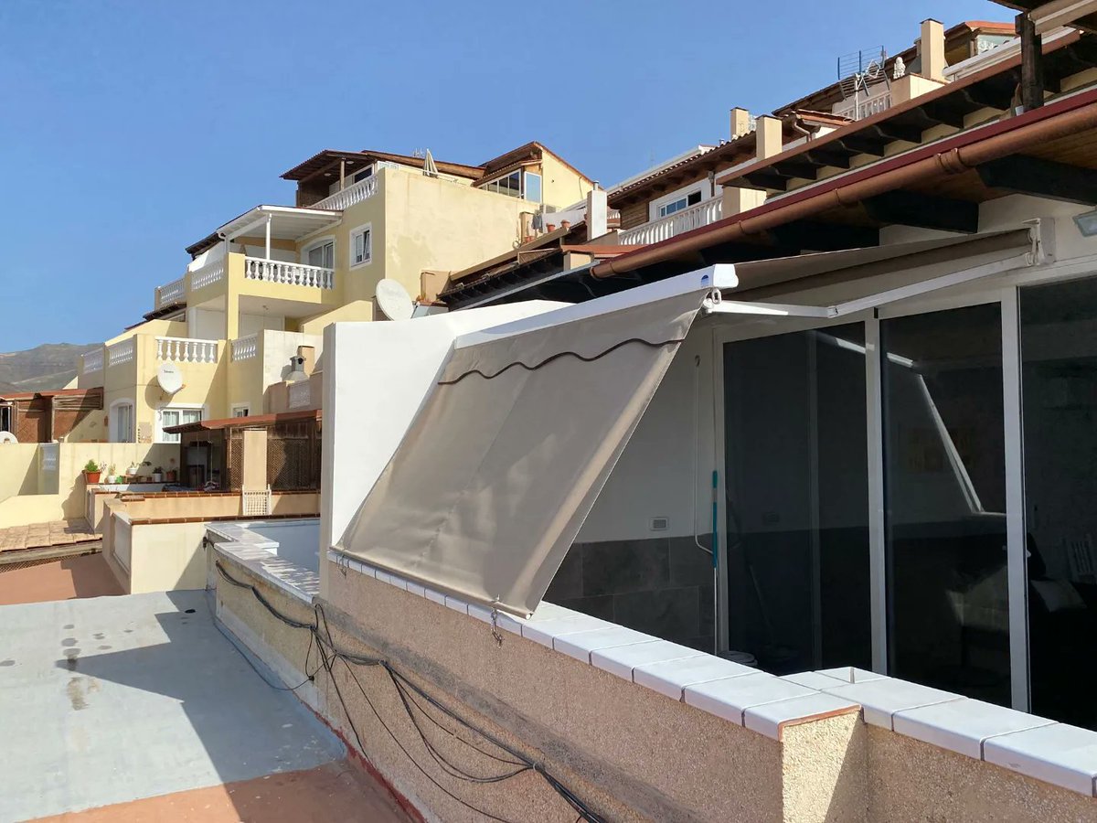 persymarsl's tweet photo. #toldos de brazos extensibles con bambalina o con faldón... Mismo #producto diferentes soluciones
Disfruta de tu espacio según tus exigencias
#Fuerteventura #IslasCanarias #lanzarote #outdoor https://t.co/Kb0bpC1Sly