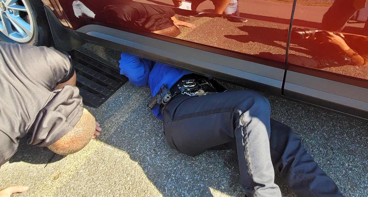 NYPDPBBronx's tweet photo. The NYPD’s ‘Auto Crime Unit’ is at @NYCParks ‘Orchard Beach’ assisting in combating Catalytic converter theft, which is a growing problem nationwide.  They’ve already installed 350+ unique identifying serial numbers.  Thank you everyone for your patience today! 🙏🏽 https://t.co/GuMTCY9i8e