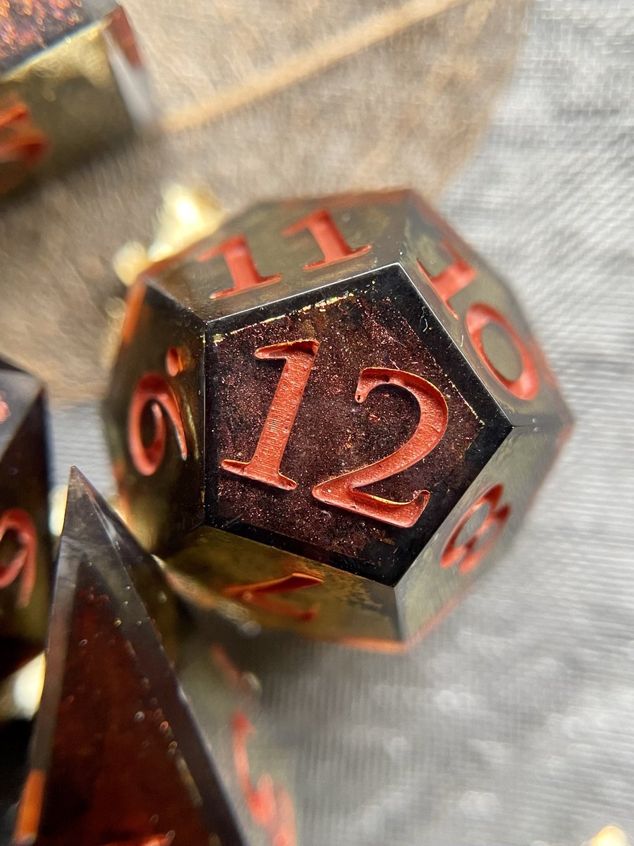 DicebyDi's tweet photo. Time for a 2K 💀#GIVEAWAY💀 for a chance to win this Hephaestus set!! 

🔥RULES🔥
- follow me @dicebydi
- like this!
- RT/QT this!

Bonus entry 💀
-follow me on IG @dicebydi + reply your insta @ so I can confirm! 

Ends 10/28! 18+ to enter, open internationally

#dice #dnd #ttrpg https://t.co/VEgMiiQrG9