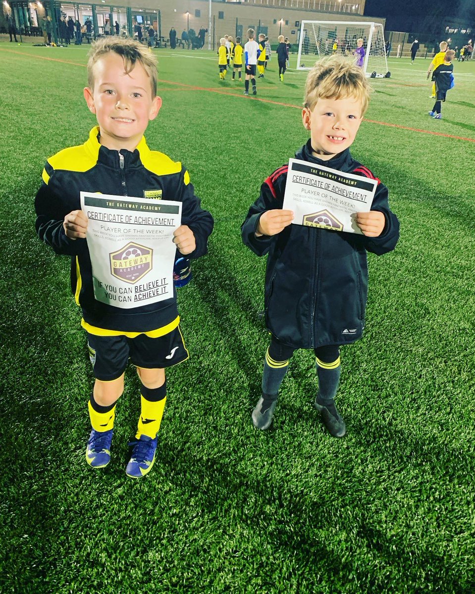 TheGatewayAcademy (@thegatewayacad3) on Twitter photo Star players at tonight’s sessions!👌
Joey!🔥
Alex🔥
James🔥
Perez🔥 Star players at tonight’s sessions!👌
Joey!🔥
Alex🔥
James🔥
Perez🔥
