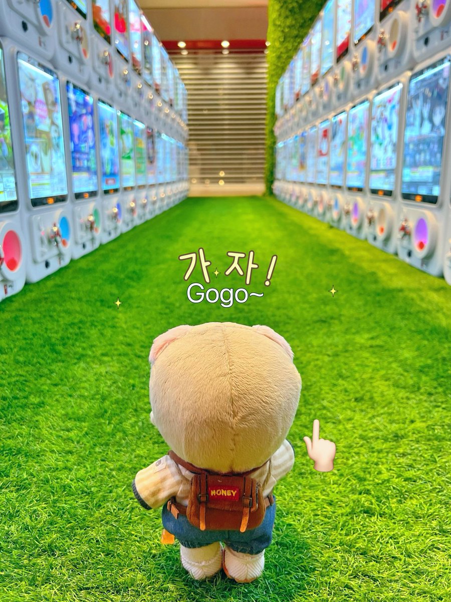 Summerdays365's tweet photo. TonTon’s gacha adventure 😆

#btsdollcomm #btsdoll #방탄인형 #태형인형 #summerhousecottonescapades https://t.co/S3UrOa38dS