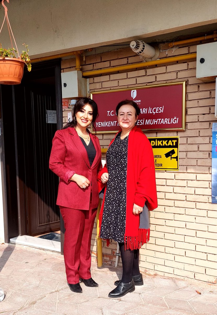 Yönetim Kurulu Üyelerimiz, Devletimiz ve vatandaşlarımız arasında köprü olan  temel taşlarımız muhtarlarımızın  gününü  kutladılar.
İMisafirperverliklerinden dolayı değerli muhtarlarımıza teşekkür ederiz.
#MuhtarlarGünü
#AkKadınEskişehir
<a href="/AKKADINGM/">AK Parti Kadın Kolları</a>