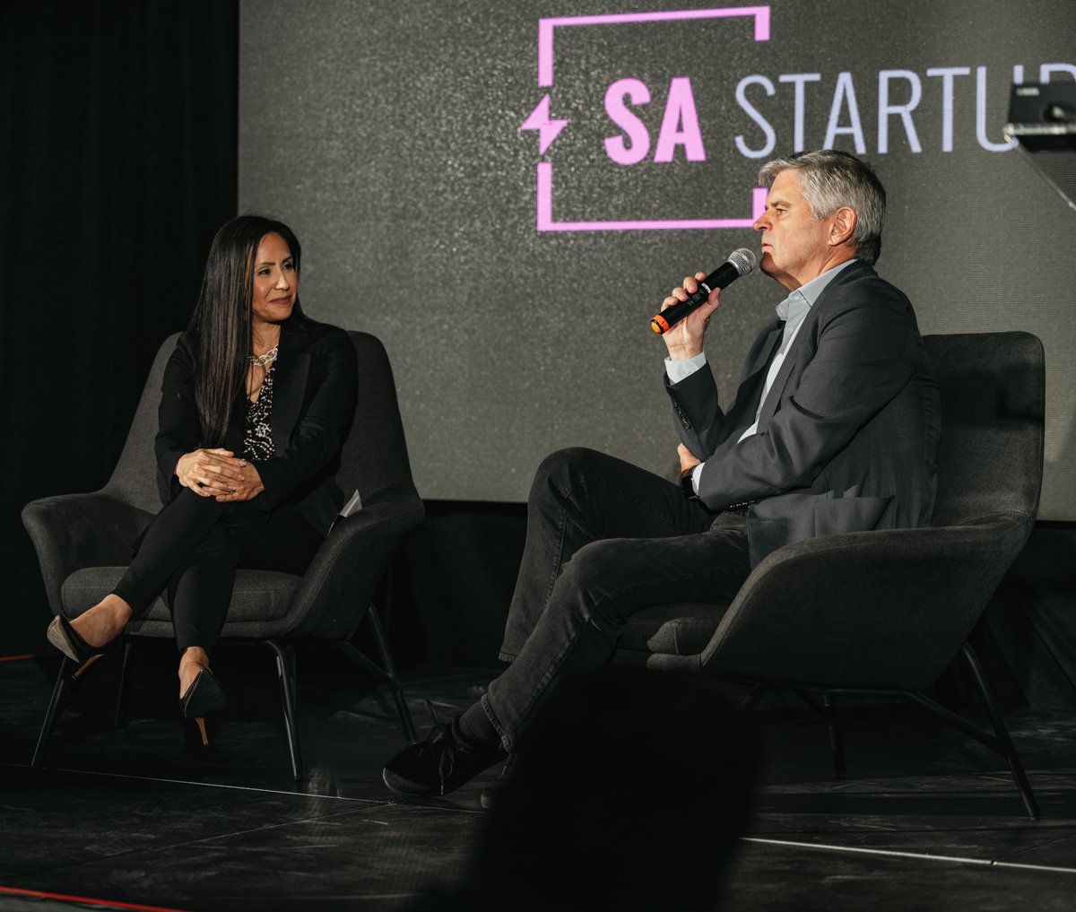 Cat Dizon tweet media