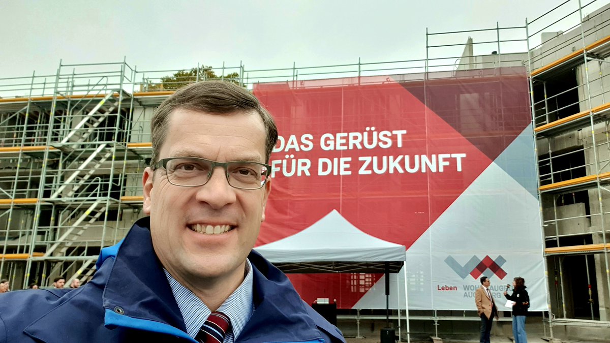 BZitzelsberger's tweet photo. Ich freue mich, dass in der ehemaligen #Sheridan Kaserne 62 neue bezahlbare, energieeffiziente #Wohnungen direkt am #Park und unmittelbarer Nähe der Straßenbahn entstehen.

➡️ Weitere Infos unter:
https://t.co/MO7NzIQvDp
https://t.co/VWROtKPztt
#augsburg #wohnbaugruppe https://t.co/9Ek2lzoNiq