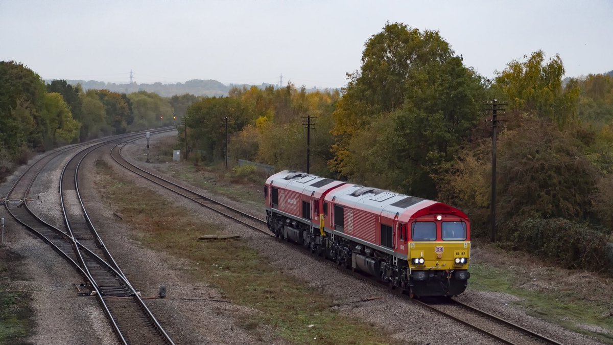 66182 leads 66085 on VST 0F54 Belmont Down Yard to Toton TMD at Woodhouse Mill. It appears to be a test run as it also worked 0E23 earlier this morning from Toton. Must be a few years that 182 has been out of action. Last shot I got of it was in 2018.
