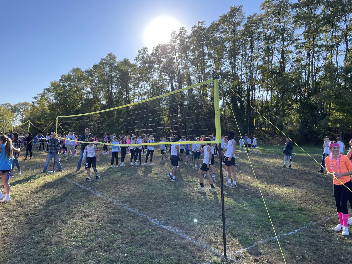 Perfect weather for 🍁 Fall Fest 🍂 <a href="/ThompsonMSpride/">Brian Currie</a>