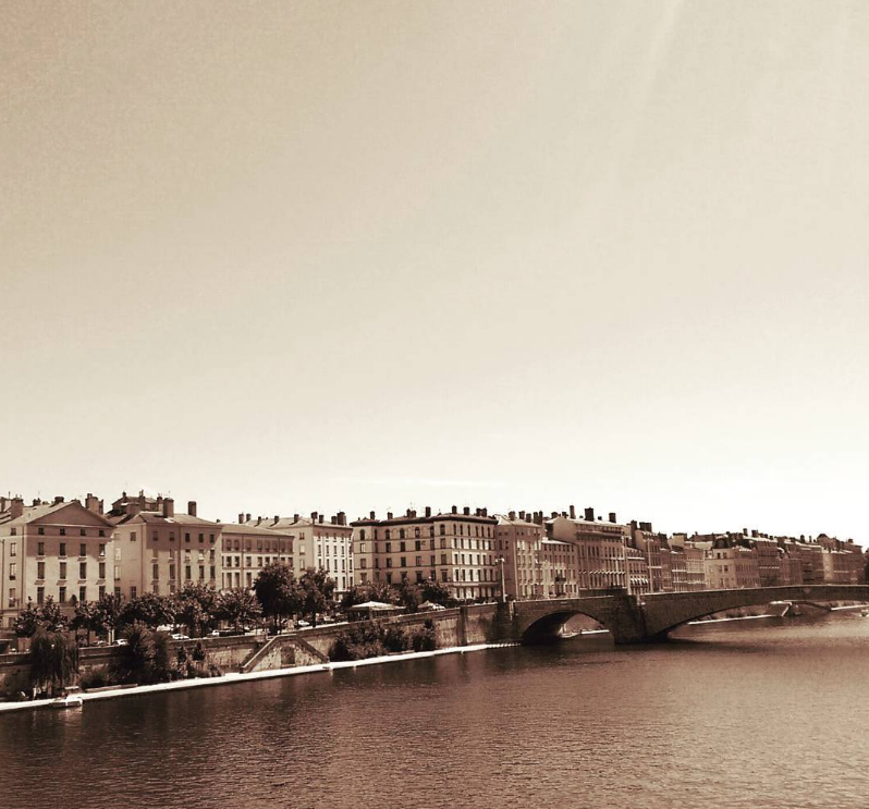 charlotte_jo1's tweet photo. Vieux Lyon... #top #plaisir #promenade #topfrancephoto #toplyonphoto #Lyon #happy #follow4follow #followme #happy #goodday https://t.co/ydTK2E6P35
