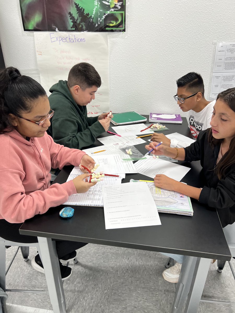 Modeling DNA double helix ! Fun in learning ⁦that DNA is amazing ! <a href="/Fossil_Hill/">Fossil Hill</a>⁩ #celebrateKISD <a href="/namicha23/">NaMicha Williams</a>