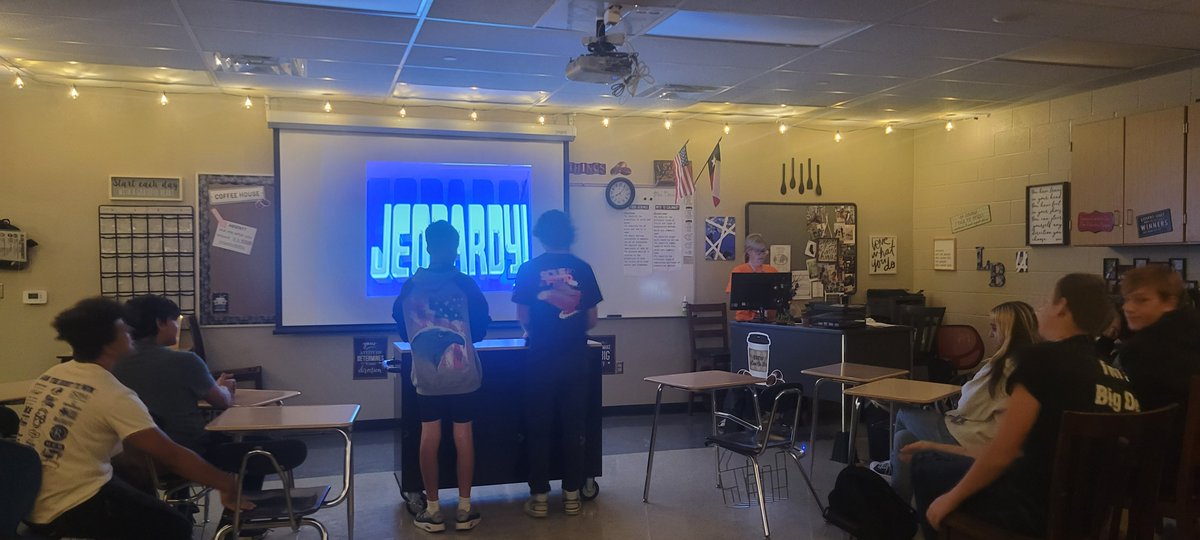 Mrs. Wells tweet media