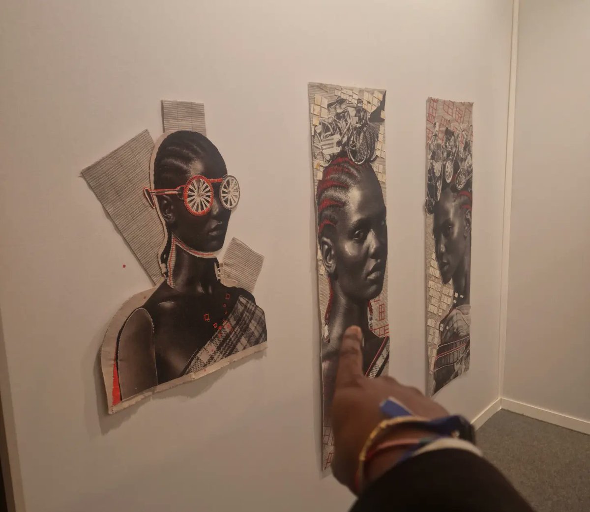 beboarimisa's tweet photo. #AKAA principale foire dédiée aux scènes artistiques d’Afrique et de ses diasporas en France,7ème édition du 21 au 23 Octobre 2022.
38 galeries internationales, une sélection d’artistes toujours plus pointue. Rendez-vous sous les verrières du Carreau du Temple au coeur de Paris. https://t.co/mYwa8c5G4x