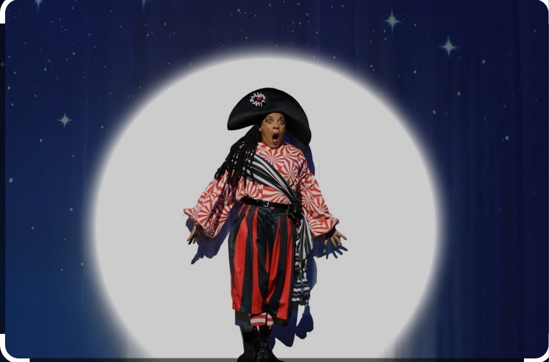 We've lost Jo Melville. She overflowed with talent, passion and optimism. I directed her many times &amp; she was on my board <a href="/stratfordeast/">Stratford East</a>. Actor, producer, director, writer &amp; campaigner. Tonight many of us are in utter grief. One of my fav pics ❤ Sinbad'16 stratfordeast.com/whats-on/all-s…