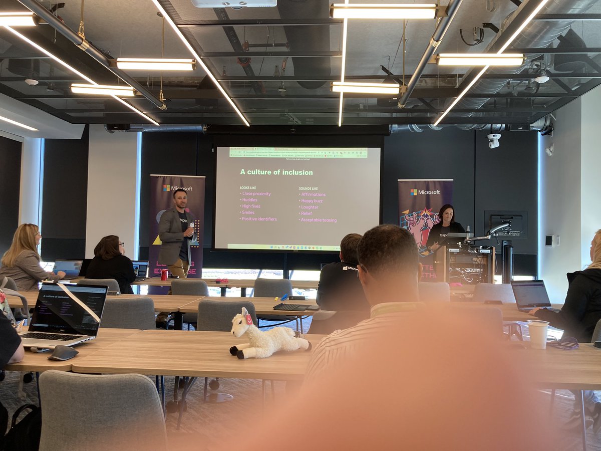 Figuring out eSports!  Inclusivity and digital citizenship and SEL, oh my!  <a href="/i2eEDU/">insight2execution (i2e)</a>