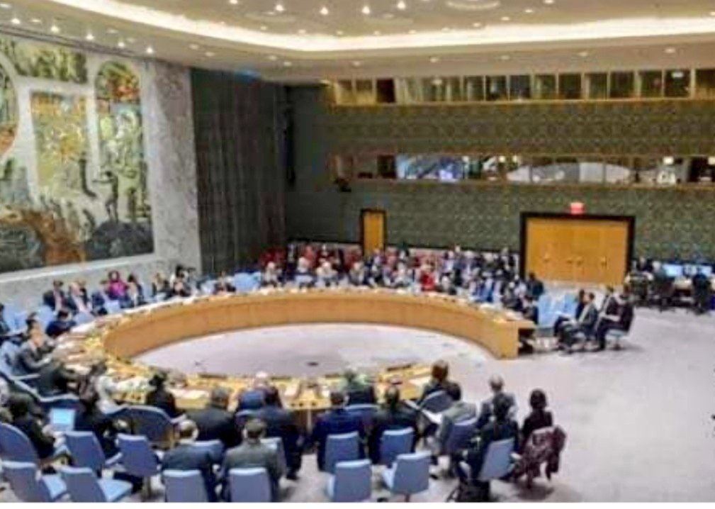 ሰበር ዜና 🇪🇹 የፀጥታው ምክር ቤት ያለ ስምምነት ተበተነ። ከደቂቃ በፊት የተሰበሰበው የጸጥታው ም/ቤት በኢትዮጵያ ላይ የጋራ አቋም ሳይዝና መግለጫ ሳያወጣ፣ ቡና ጠጥቶ፣ ተበትኗል። ኢትዮጵያን በፍቅር እንጅ በጫና ማሸነፍ አይቻልም። #EthiopiaPrevails