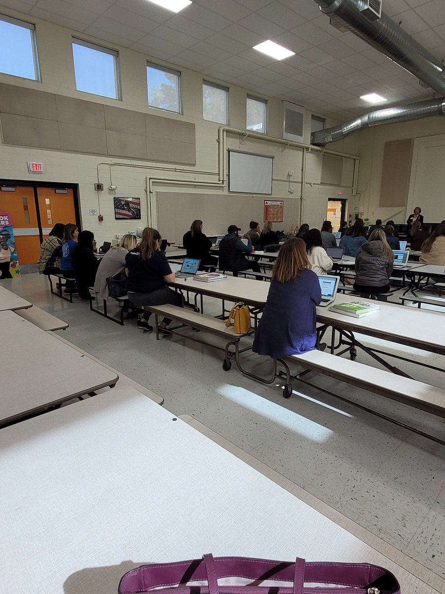 Ces95C's tweet photo. A trainer from McGraw-Hill was in Carbondale today providing My Math training for our K-5 teachers. It was great to have time together to learn.
#ces95proud https://t.co/esKpKr0vja