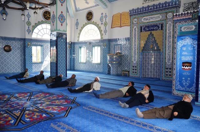 Yeter ki fizyoterapistleri atamak isteyin. Toplumun her kesiminde ve hastanenin her bölümünde (ortopedi, nöroloji, yoğun bakım, kardiyopulmoner, kadın doğum ve birçok klinik) fizyoterapist iş yapar. #kpss2022 #fizyoterapi #kpss2022ile5binfizyoterapist