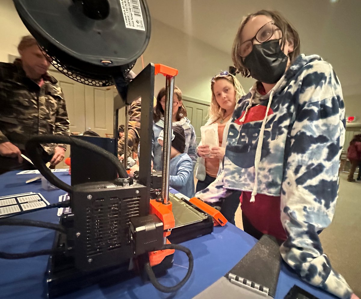 BerkInnovation's tweet photo. Lots of fun at @FlyingCloudInst's STEAM Night at @HancockShaker Village demonstrating 3D Printing and AR / VR.  #STEMWeek2022 https://t.co/qFmibyVA9r