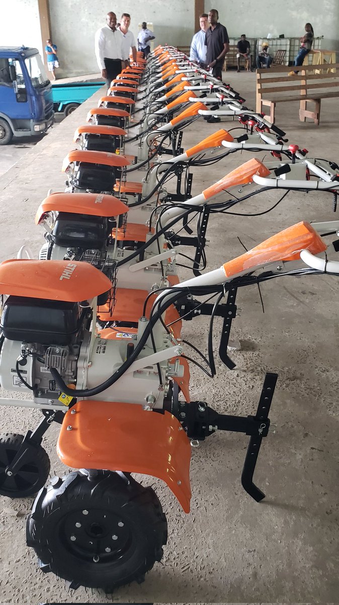 Happening now

Handover ceremony of 40 hand tillers to farmers.