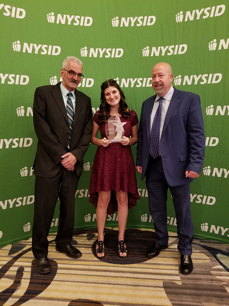 TheWWAARC's tweet photo. Nicole Dorr is truly an inspiration. She has overcome personal struggles & won the 2022 William B. Joslin Award from NYSID. CONGRATULATIONS!!!
https://t.co/2Cmphc2iX3
#EmpoweringLives #EnhancingLives #WWAARCStrong https://t.co/DlWya8wD69