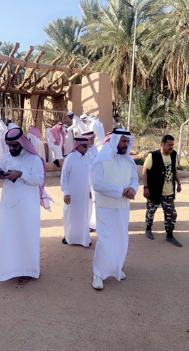 tamimi3035's tweet photo. قام مجلس حي بئر عثمان بن عفان رضي الله عنه بالمدينة المنورة هذا اليوم بزيارة مقصورة السويلم ومقصورة الراجحي في البكيريه 
@Ah_Buk82 @senateagh 
#البكيرية #القصيم https://t.co/KTHukVi7pt