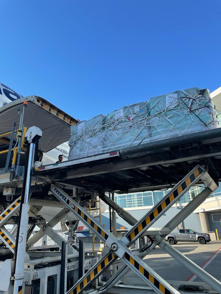 flexport's tweet photo. https://t.co/teGZ10mNl8 is proud to have partnered with @novaukraine &amp; @FFAidUkraine to help deliver over $3M of donated equipment to Ukrainian firefighters, including medical supplies, rescue equipment &amp; protective clothing. Learn More: https://t.co/SFjiZytxlE https://t.co/OMHrP939oT