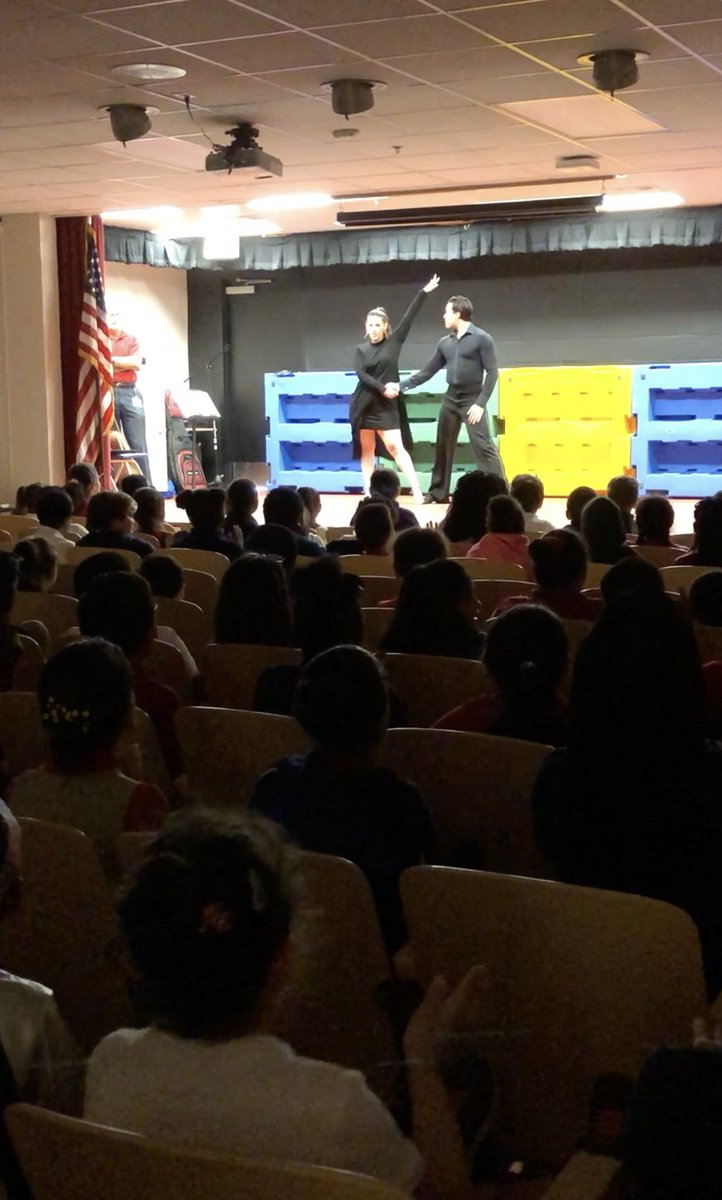 HillsboroughSch's tweet photo. If you’d like to help Christina make it to the Top 10, click here to vote >>> https://t.co/7kso5m6ppl
#mbhigherdance | @MichaelBuble https://t.co/MQ0n4Jpf9d