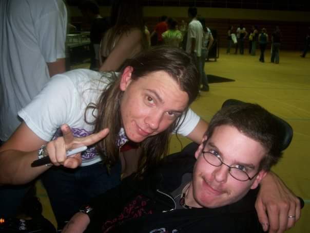 Sarcsquatch's tweet photo. @redjumpsuit my bro Chris is a huge fan, and he needs help immediately. Could you guys maybe help spread the word?

https://t.co/BtlHaPA04v https://t.co/ero0eoKBBN