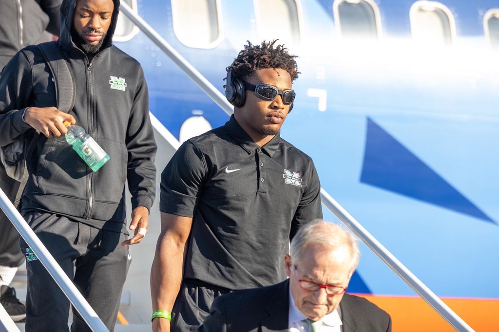 HerdFB's tweet photo. We have 𝐀𝐑𝐑𝐈𝐕𝐄𝐃 🤘✈️

#WeAreMarshall https://t.co/SEc1d49DfC