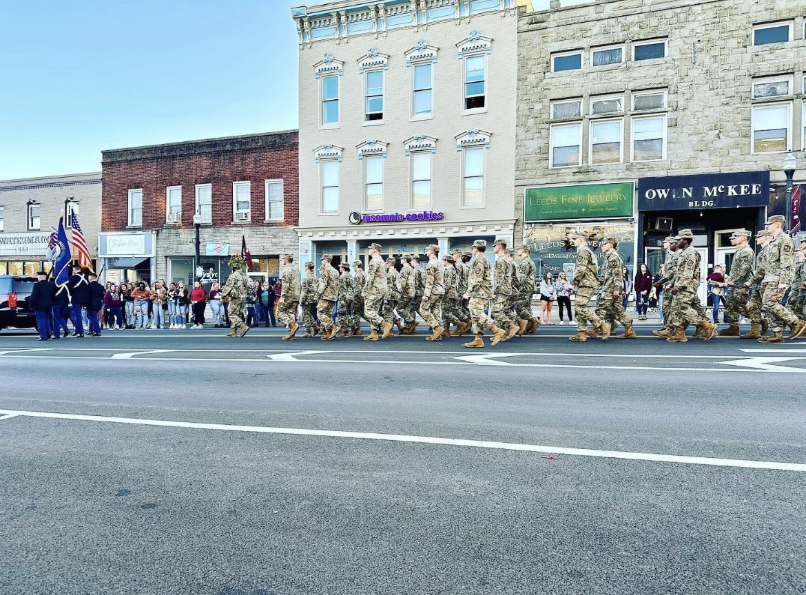 EKUARMY's tweet image. Celebrating homecoming by marching in the parade! Look for us at tomorrow’s homecoming football game!