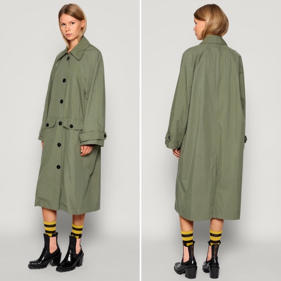lifeasamagpie's tweet photo. So good I had to share! Check out all the items I'm loving on @Poshmarkapp #poshmark #fashion #style #shopmycloset #baumundpferdgarten: https://t.co/Z3U4L71AlY https://t.co/jBhIrlUxFX