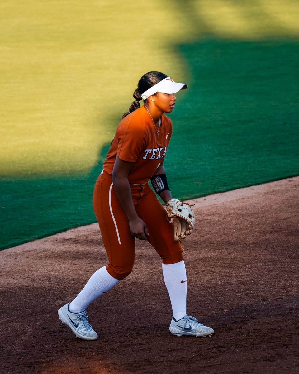 Texas Softball tweet media