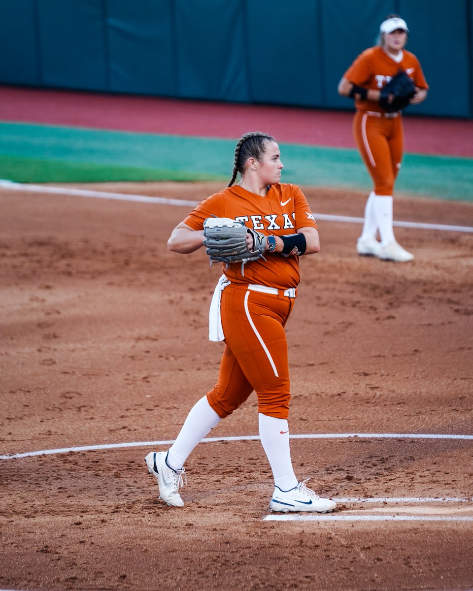 Texas Softball tweet media
