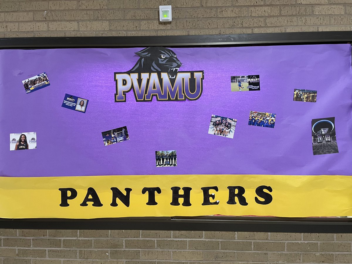 BJSGoslins's tweet photo. Coach Sowell, former alumni of @PVAMU won 2nd place in our college door decorating contest. #pvamupanthers #pvamualumnus #growingGOSLINS #overthehill https://t.co/qTubNA2rv3