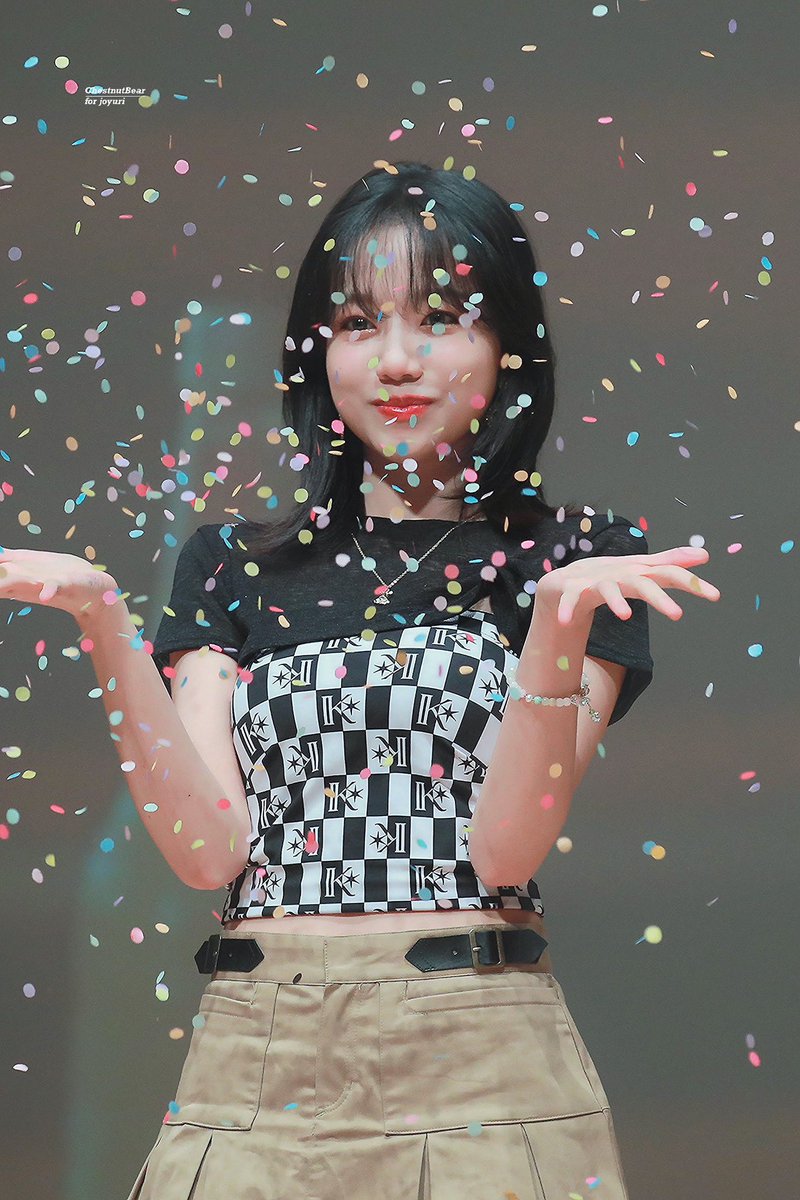 Chestnut_1022's tweet photo. 우리 유리.. 생일 축하해 😽

#조유리 #JOYURI #チョユリ
#넘치게조유리언제나사랑해
#Loveyuridayable https://t.co/iGrqxyXSWo