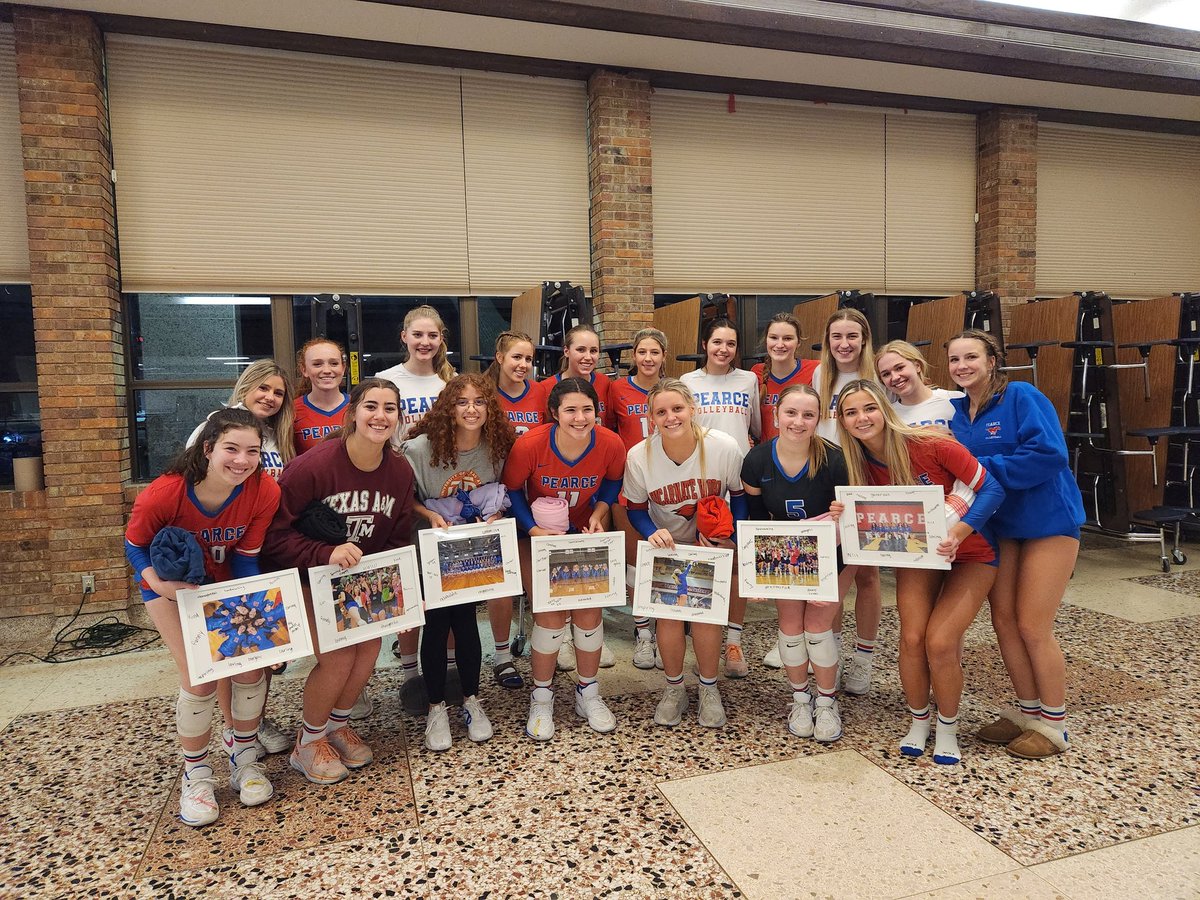 Pearce gets the program sweep of Berkner for the last home game of the season and Senior Night!

Such a great night!!

Last district match next Tuesday at Richardson.