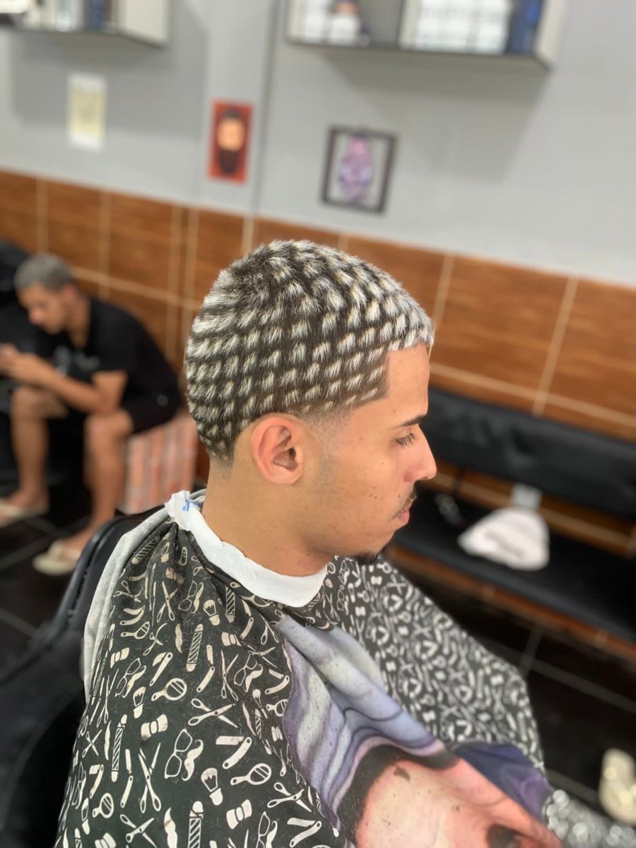 Disfarce De Favela °2020 tweet media