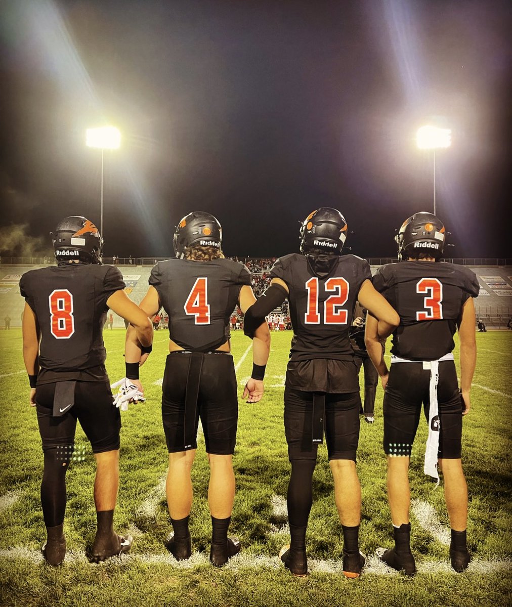 MRL CHAMPIONSHIP GAME CAPTAINS
vs Oak Hills Bulldogs 10/21
#8 Celie
#4 Reynolds 
#12 Armijo 
#3 Ojeda
#GoDevils #CollegeBound #NCAA #Athlete #Athletics #Football #Sports #SoCal #Linemen #OLine #OffensiveLineman #Defense <a href="/avusd/">Apple Valley Unified School District</a>