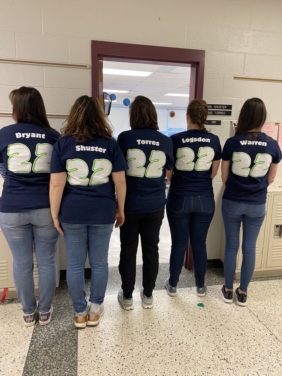 GreenwoodPrin's tweet photo. BFES hit a grand slam!! Right out of CSI!! This team of believers has worked extremely hard over the past 3 years. Our students are learning and growing and this is just the beginning! 
@BreckFrankES @WhitisDustin @JCPSAsstSuptES3 @JCPSAsstSuptAIS @JCPSSuper @dporterJCPS https://t.co/GLr99aCR52