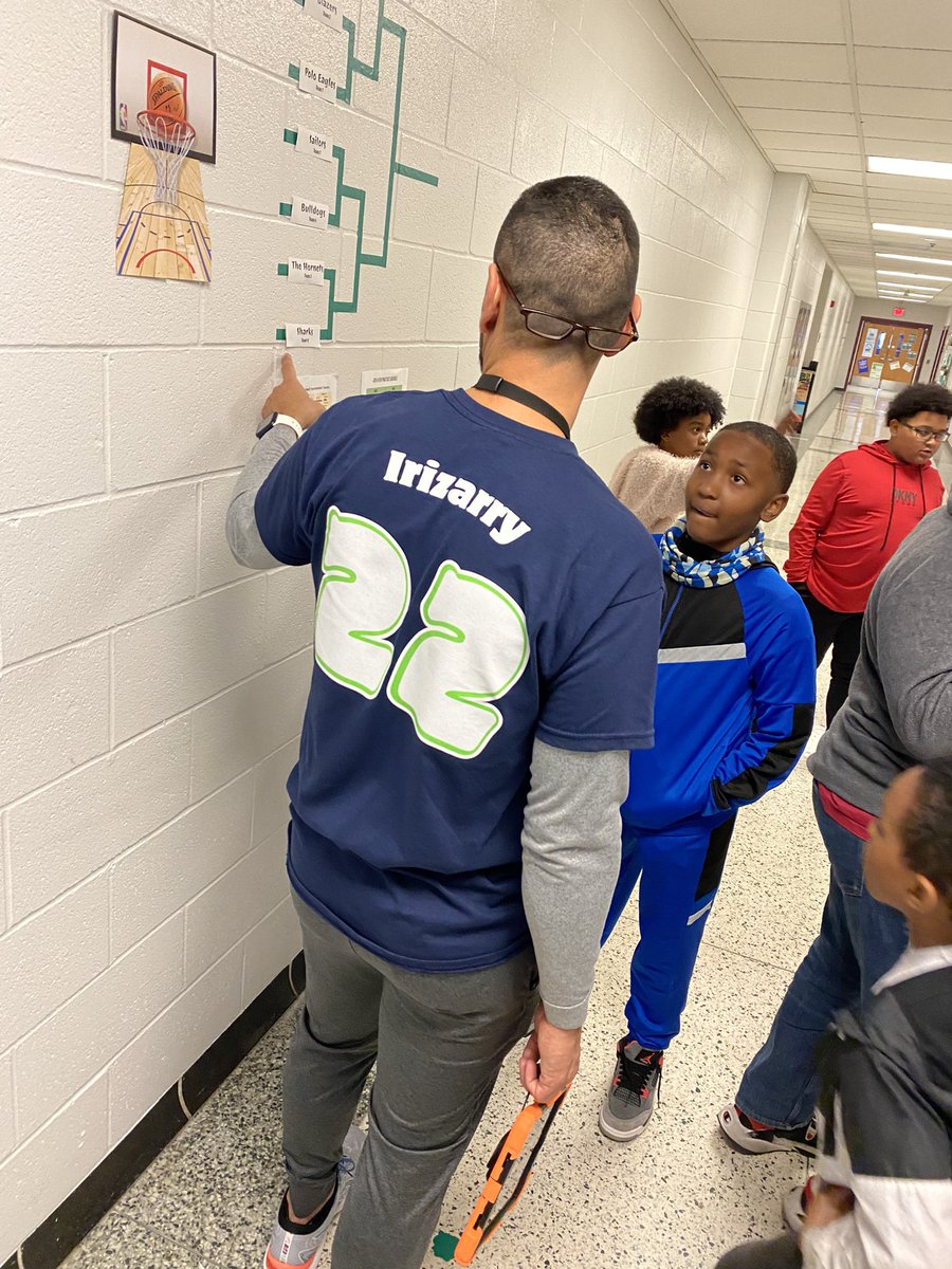 GreenwoodPrin's tweet photo. BFES hit a grand slam!! Right out of CSI!! This team of believers has worked extremely hard over the past 3 years. Our students are learning and growing and this is just the beginning! 
@BreckFrankES @WhitisDustin @JCPSAsstSuptES3 @JCPSAsstSuptAIS @JCPSSuper @dporterJCPS https://t.co/GLr99aCR52