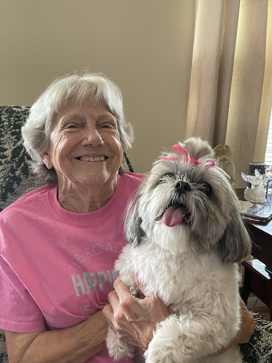 Nana & Lacey May tweet media