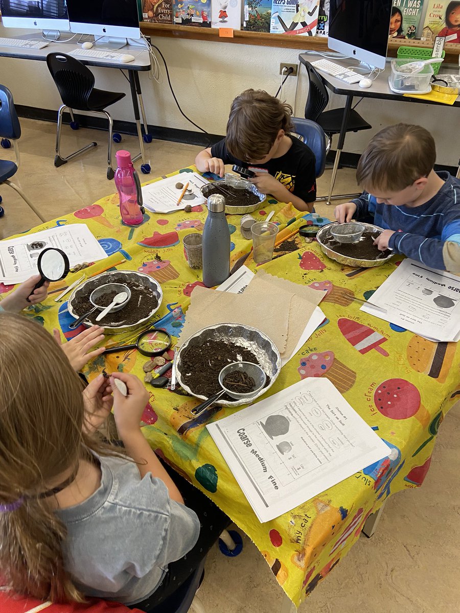 4_belpark's tweet photo. Students enjoyed and were highly engaged in our Rocks and Minerals in school field trip. 🪨 https://t.co/DLrLvnxJEQ