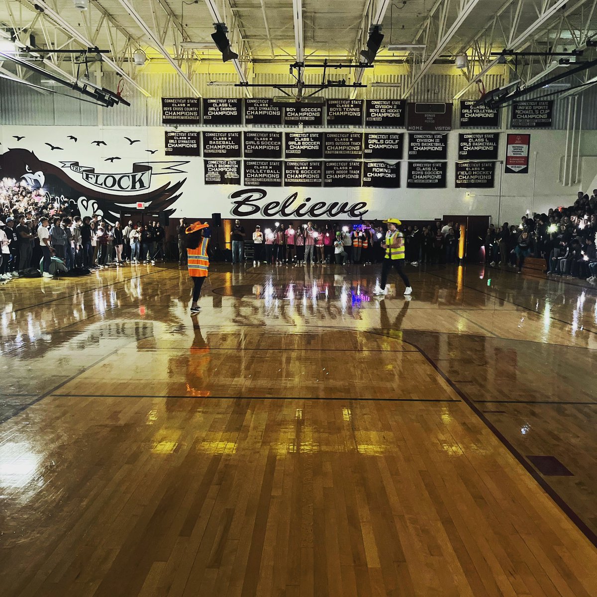 Pep Rally 2022 was a hit!!! Thanks to @fhsactivities1 and StuCo for making it happen! #OneschoolOnecommunityOneus