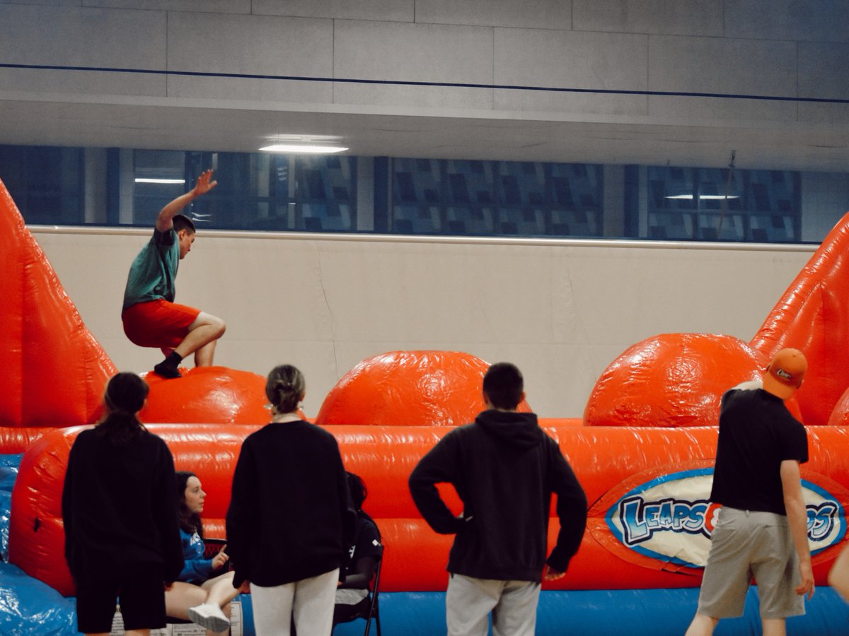 BluejayLife tweet media