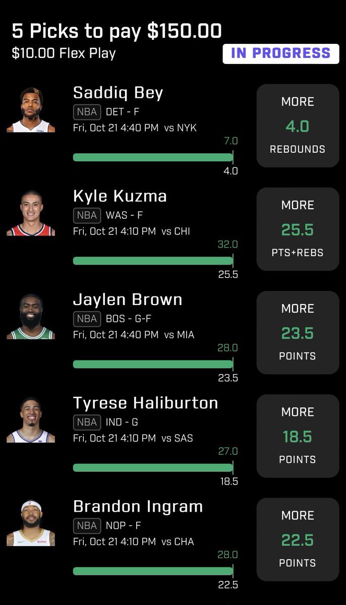 Thraxxx_Montana's tweet image. I’m so glad hoop back 😂💰