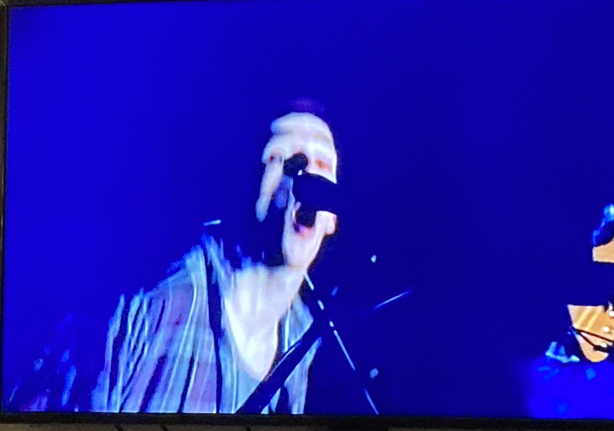 brightlighter1's tweet image. I can’t believe you all don’t talk about the OG Robbers video more?? @the1975 @MatthewTHealy