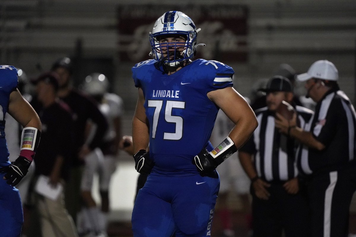 I’m in Lindale tonight to see 2024 four-star OL Casey Poe. High-priority target early in the process for the #Sooners, #SicEm, #WreckEm and others.