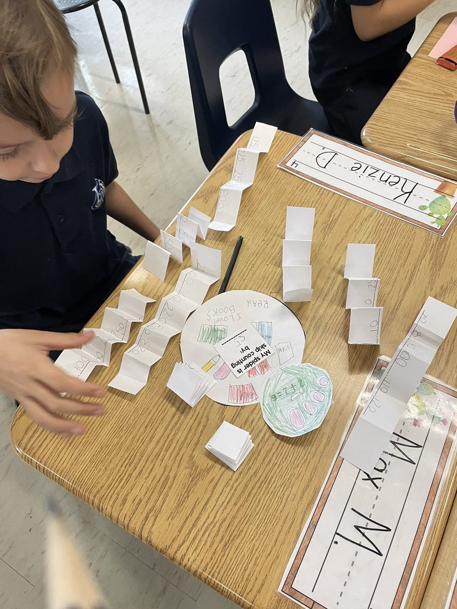 MsGrieco's tweet photo. This week we completed our skip counting spiders, it was a great way to show what we have learned so far and get us ready for the spooky season of Halloween π·πΈ @OLVMWolverines @HCDSB #math #handsonlearning #skipcountingfun https://t.co/3KpKqHRSQ4