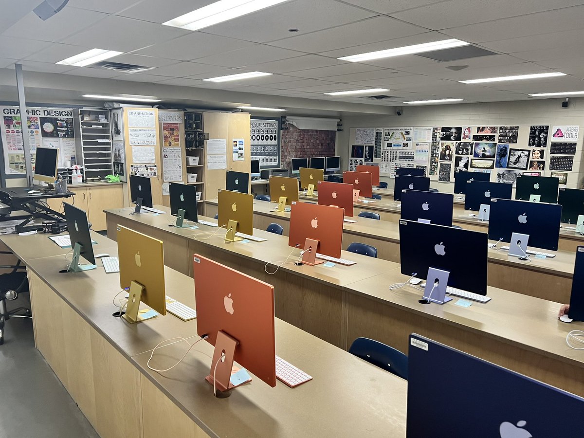 MarcGobeil's tweet photo. Another rainbow room done, these look so good. @GSCSNews @BethlehemStars https://t.co/VxtCPmWpMD